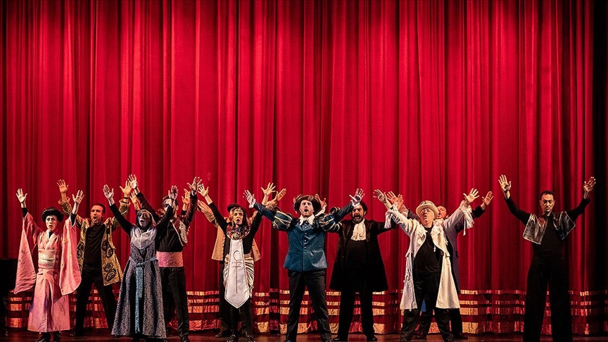 "Öylesine Bir Dinleti" İstanbul'da sahnelendi