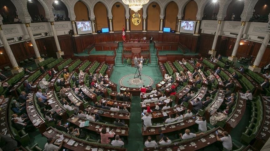 Tunisia's new parliament holds 1st session