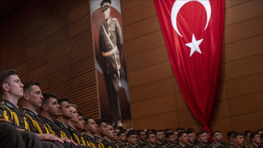 "En Büyük Harbiyeli" Atatürk'ün Kara Harp Okulu'na girişinin 124. yıl dönümü törenle kutlandı