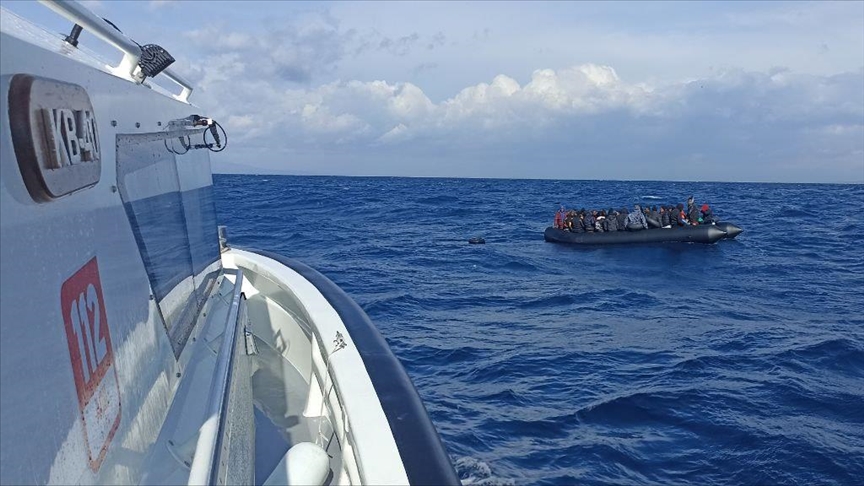 Turkish Coast Guard recovers 2 more migrant bodies from shipwreck off ...