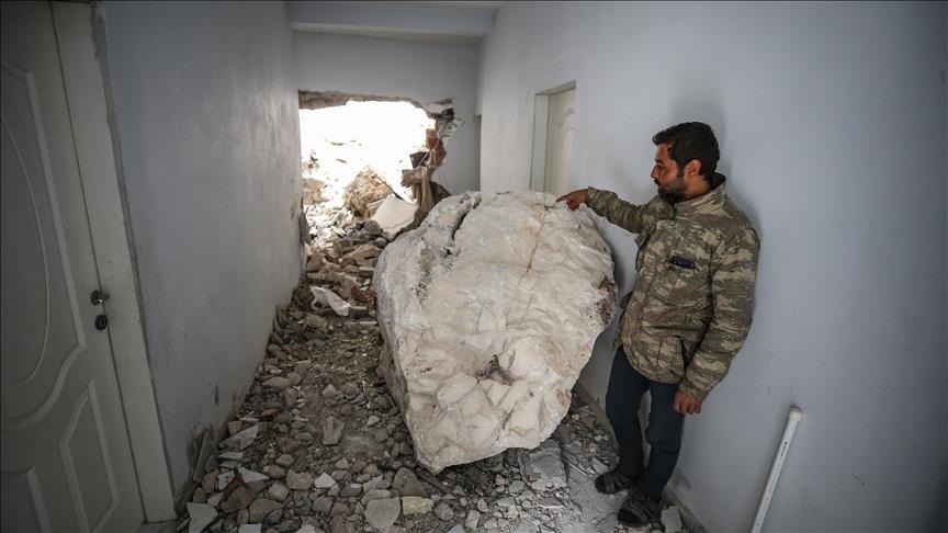 Turkiye: Kuće "preživjele" zemljotres na udaru ogromnih stijena 