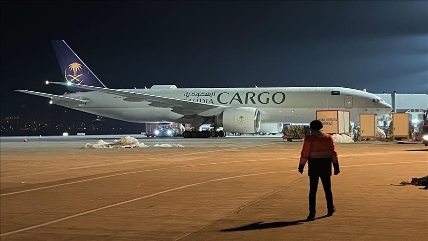 Saudi Arabia sends new aid plane to quake victims in Türkiye