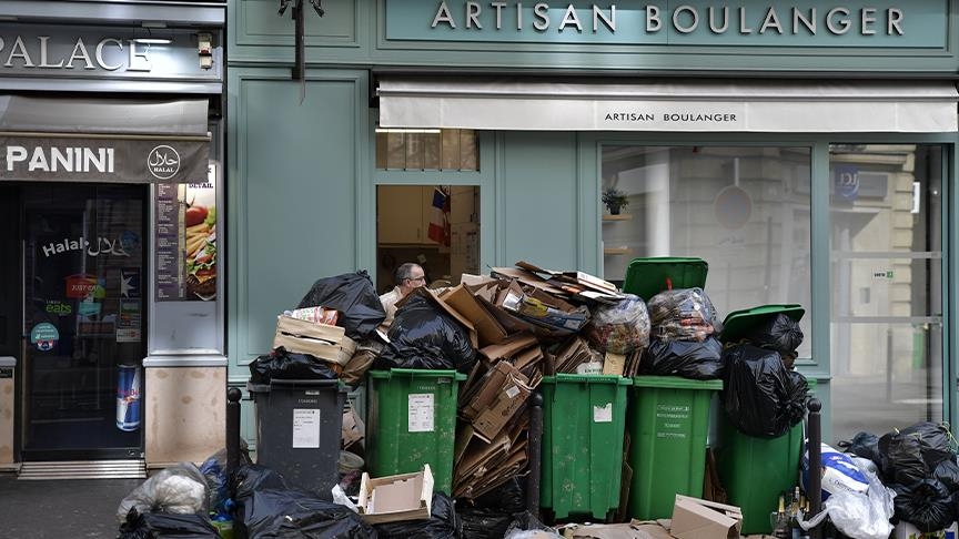 Grève des éboueurs: La mairie de Paris ne donne pas suite à la demande de réquisition des éboueurs
