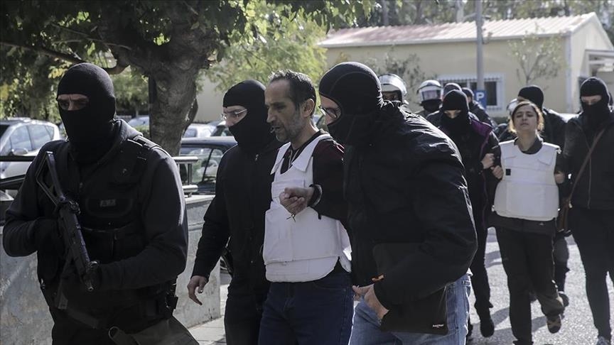 10 terror suspects, 1 convicted DHKP-C terrorist released from prison in Greece