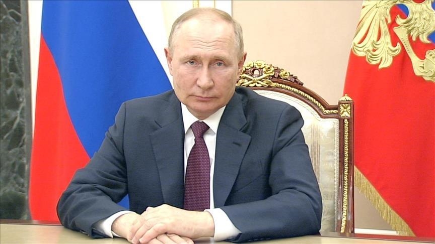 Путин: России удалось компенсировать закрытие западных рынков