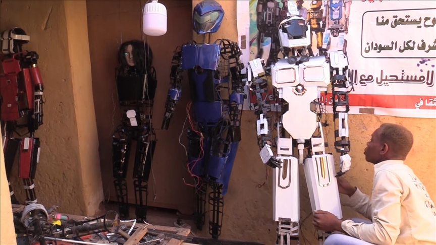 Young Sudanese inventor utilizes electronic waste to build robots