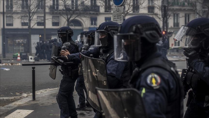 France / Réforme des retraites : 120 interpellations et des émeutes nocturnes à Paris