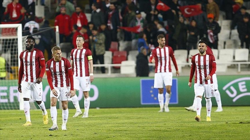 Sivasspor eliminated by Fiorentina in Conference League Round of 16