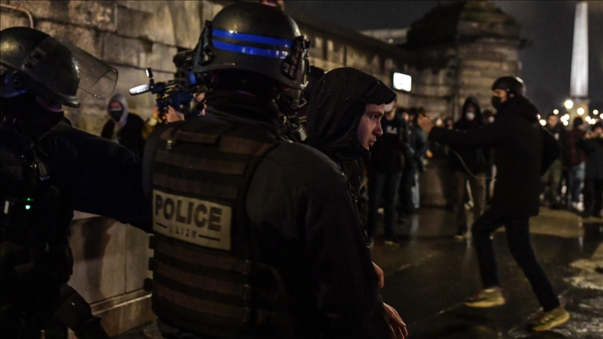 Plus de 500 personnes ont été arrêtées en France au milieu des manifestations contre la réforme des retraites