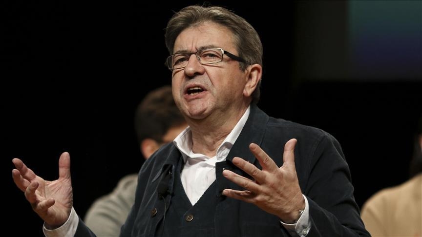 Manifestation sauvage à Paris : 142 interpellations, Jean-Luc Mélenchon exige « la fin immédiate des arrestations »