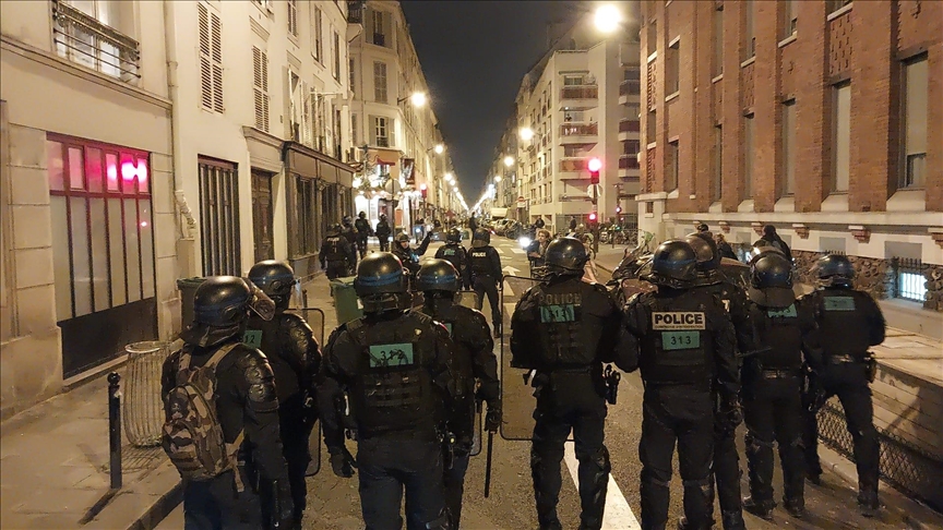 Manifestation sauvage à Paris : 101 interpellations et 2 000 policiers et gendarmes mobilisés
