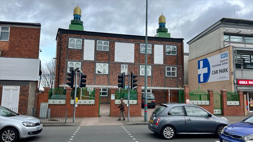 Elderly man walking home from mosque set on fire in UK