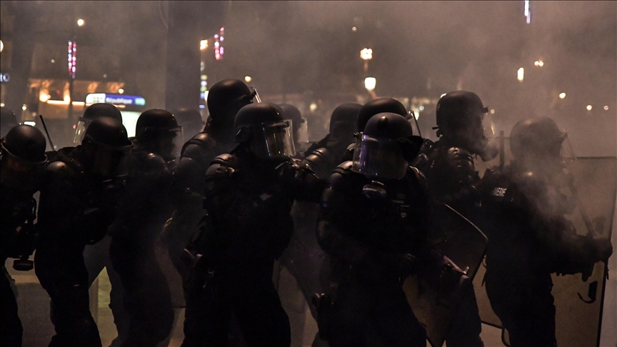 France/Réforme des retraites: 46 interpellations après de nouveaux heurts à Paris