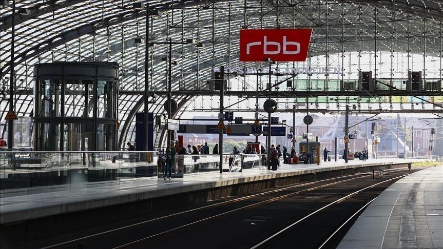 German unions announce transport strike for Monday