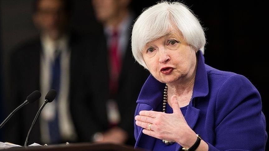 ABD Hazine Bakanı Yellen, tüm banka mevduatlarını sigortalamayı düşünmediklerini söyledi