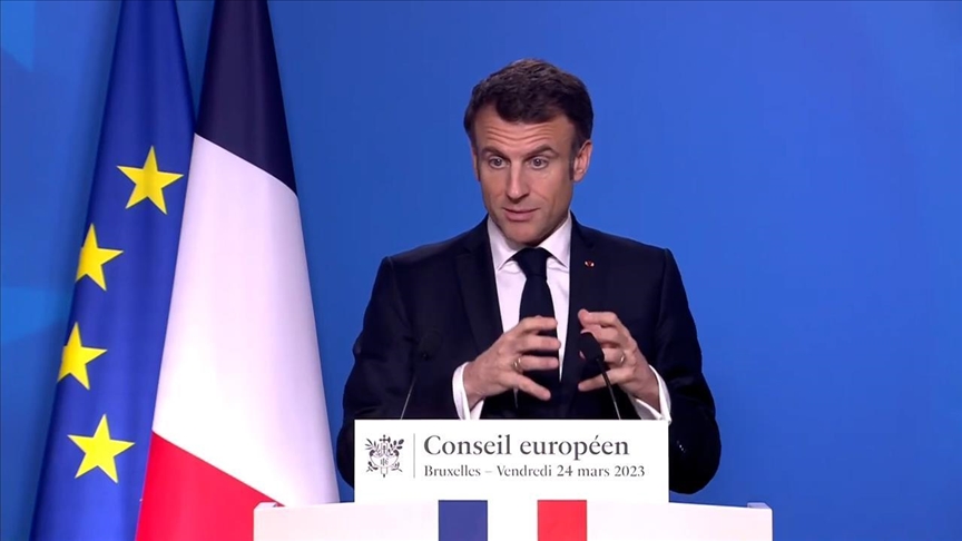 Macron appelle à « aider la Tunisie à retrouver de la stabilité politique » et à conclure un accord avec le FMI