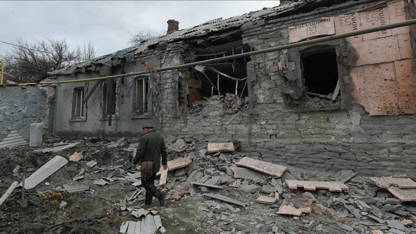 Russian missiles strike 2 apartment blocks in Ukraine’s Donetsk region