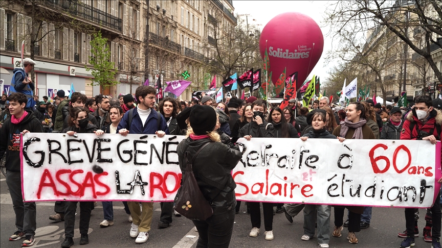 Paris rally against pension reform turns violent