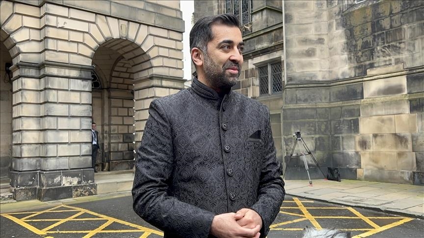 Écosse : Humza Yousaf prête serment en tant que Premier ministre