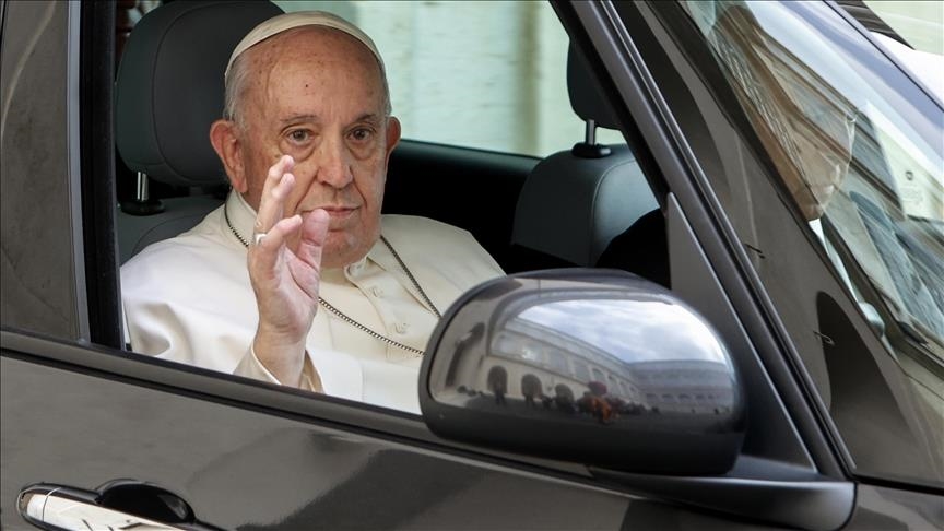 Pope hospitalized for 'some days' for pulmonary infection