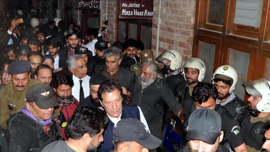 Another non-bailable arrest warrant issued for Pakistan's former premier