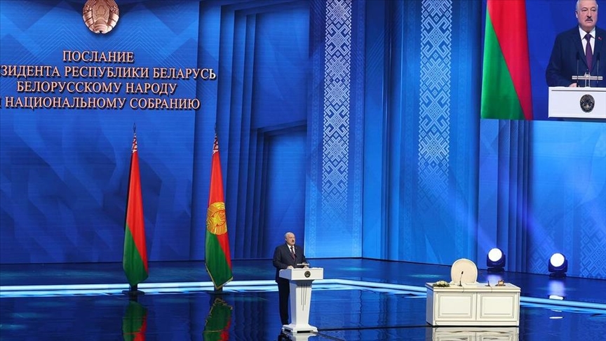 Лукашенко предложил объявить перемирие в Украине