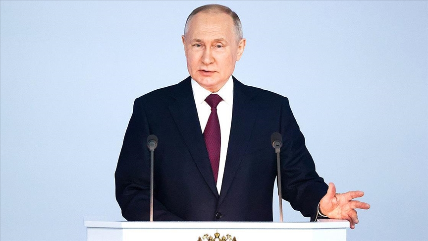 Putin Relieves Russian Ambassadors To Estonia, Latvia Of Their Duties