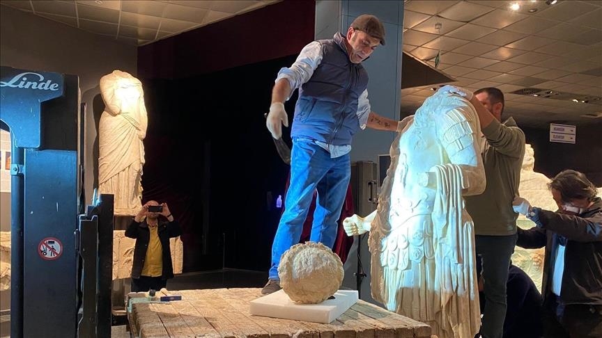 Sculpture head of Tetrarch reunites with its body in southern Türkiye