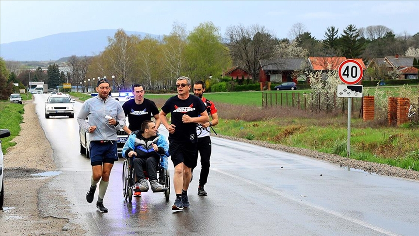 Srbija: Rudar trči humanitarni maraton da pomogne porodicama poginulih kolega