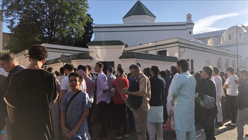 Muslims represented 10% of French population in 2019-2020: Report