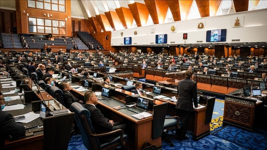 Malaysian lawmakers vote to scrap mandatory death penalty