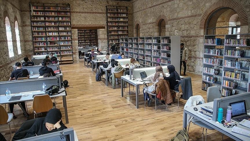 مكتبة "رامي" في إسطنبول تستقبل 600 ألف زائر