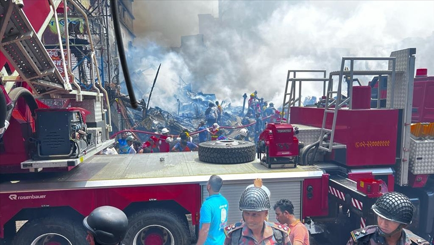Massive market fire doused after injuring 8, gutting thousands of shops in Bangladesh