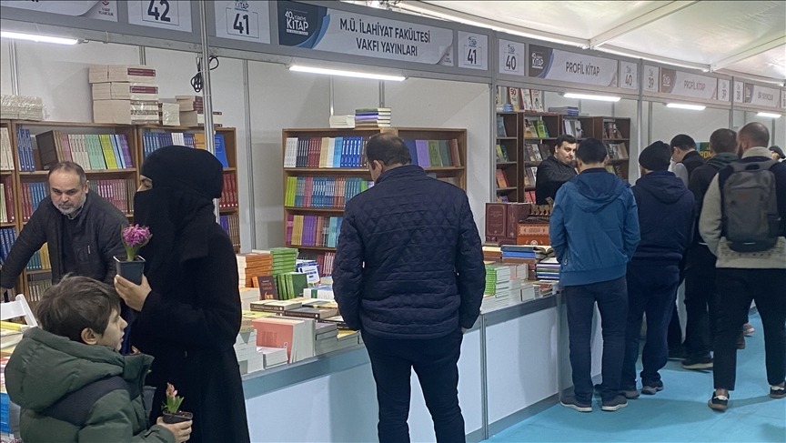 إسطنبول.. كتب تركية وعربية بمعرض الكتاب الرمضاني 40 (تقرير)