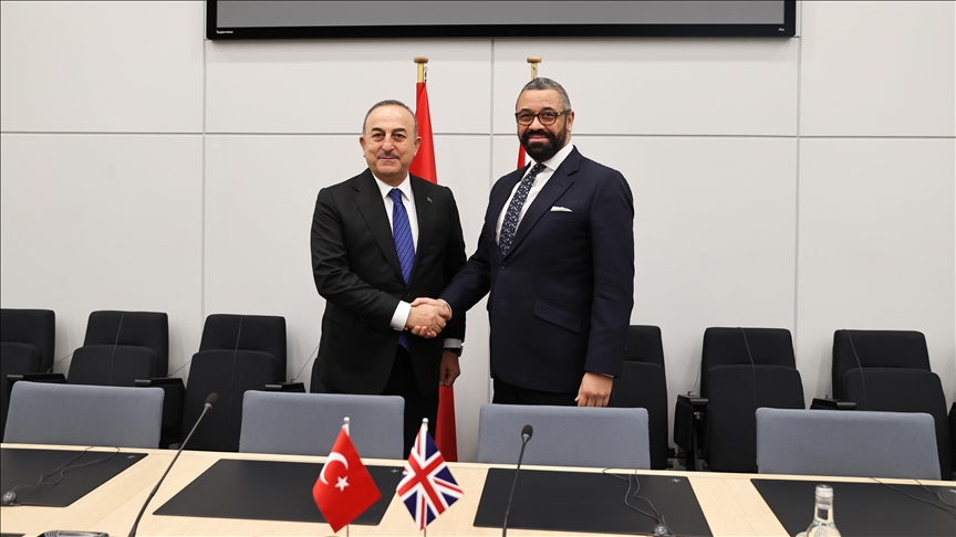 Turkish foreign minister meets counterparts from UK, Iceland at NATO huddle