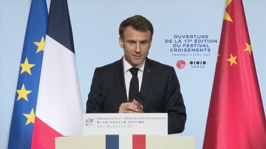 Macron appelle la Chine à ne pas devenir "complice" de "l'agresseur" russe