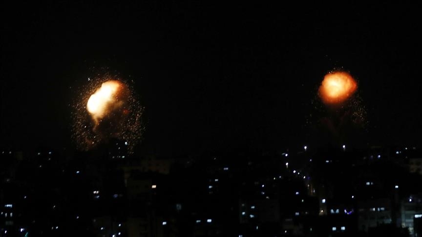 Israeli army attacks Syria firing missiles at Golan Heights