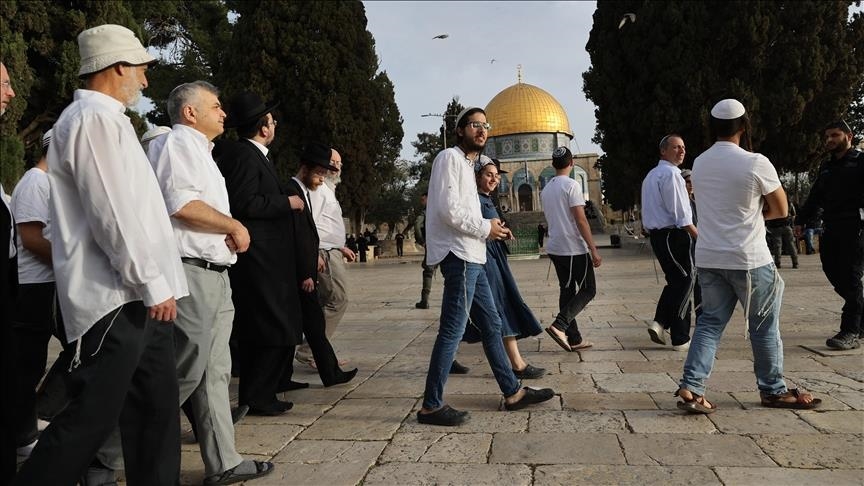 Más De 1500 Colonos Israelíes Asaltan El Complejo De La Mezquita De Al Aqsa Jerusalén Este Ocupado 9584