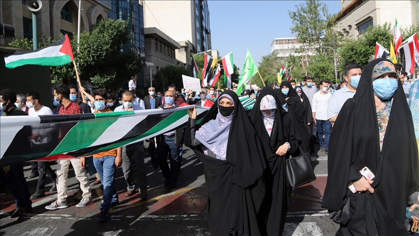 Iranians gather at Palestine Square to break fast, support Palestinians