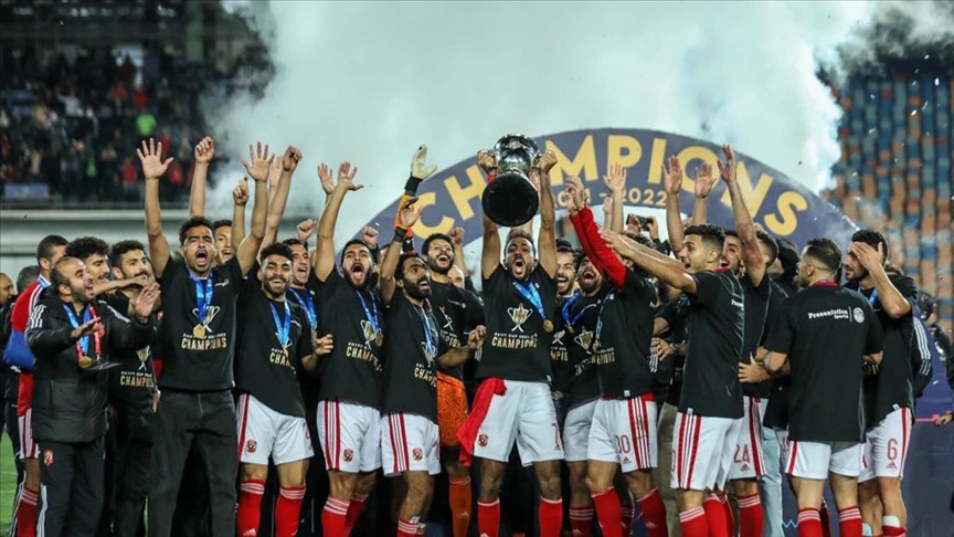 قدم.. الأهلي يهزم بيراميدز ويتوج بكأس مصر لموسم 2021