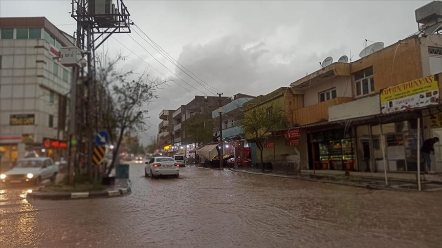 Şanlıurfa'da sağanak etkili oldu