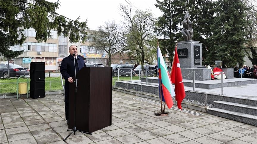 Turkish foreign minister thanks Turkish community in Bulgaria for solidarity after Feb. 6 earthquakes