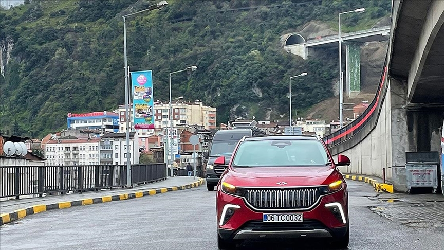 Bakan Karaismailoğlu: Türkiye'nin akıllı cihazı, Türkiye'nin akıllı yollarında seyahat etmeye başladı