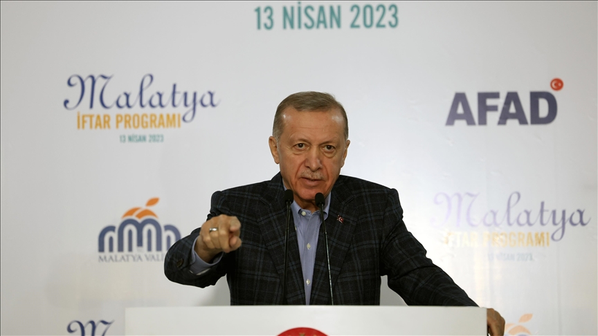 Cumhurbaşkanı Erdoğan: Seçim gündeminin depremzedelerin sorunlarını unutturmasına asla müsaade etmeyeceğiz