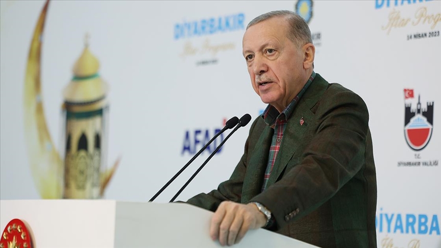 Cumhurbaşkanı Erdoğan: Bölgemizden terörün karanlık gölgesi kalktıkça şehirlerimiz huzur buluyor
