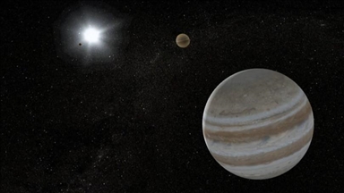 European spacecraft begins pioneering mission to 3 of Jupiter's moons
