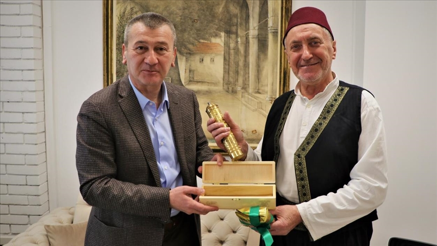 Sarajevski tobdžija Smail Krivić 26 godina pucnjem iz topa najavljuje početak iftara