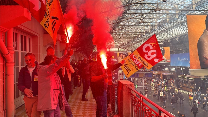 Protesters manifest inside train stations, Euronext building in Paris over pension reform