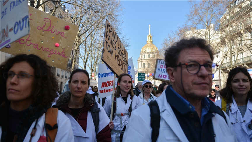 Hospital staff, labor union in France lament country's 'disastrous' health care situation