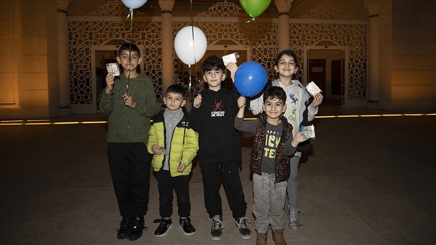 Bosna'dan Türkiye'ye uzanan gelenekle çocuklara cami sevgisi aşılanıyor